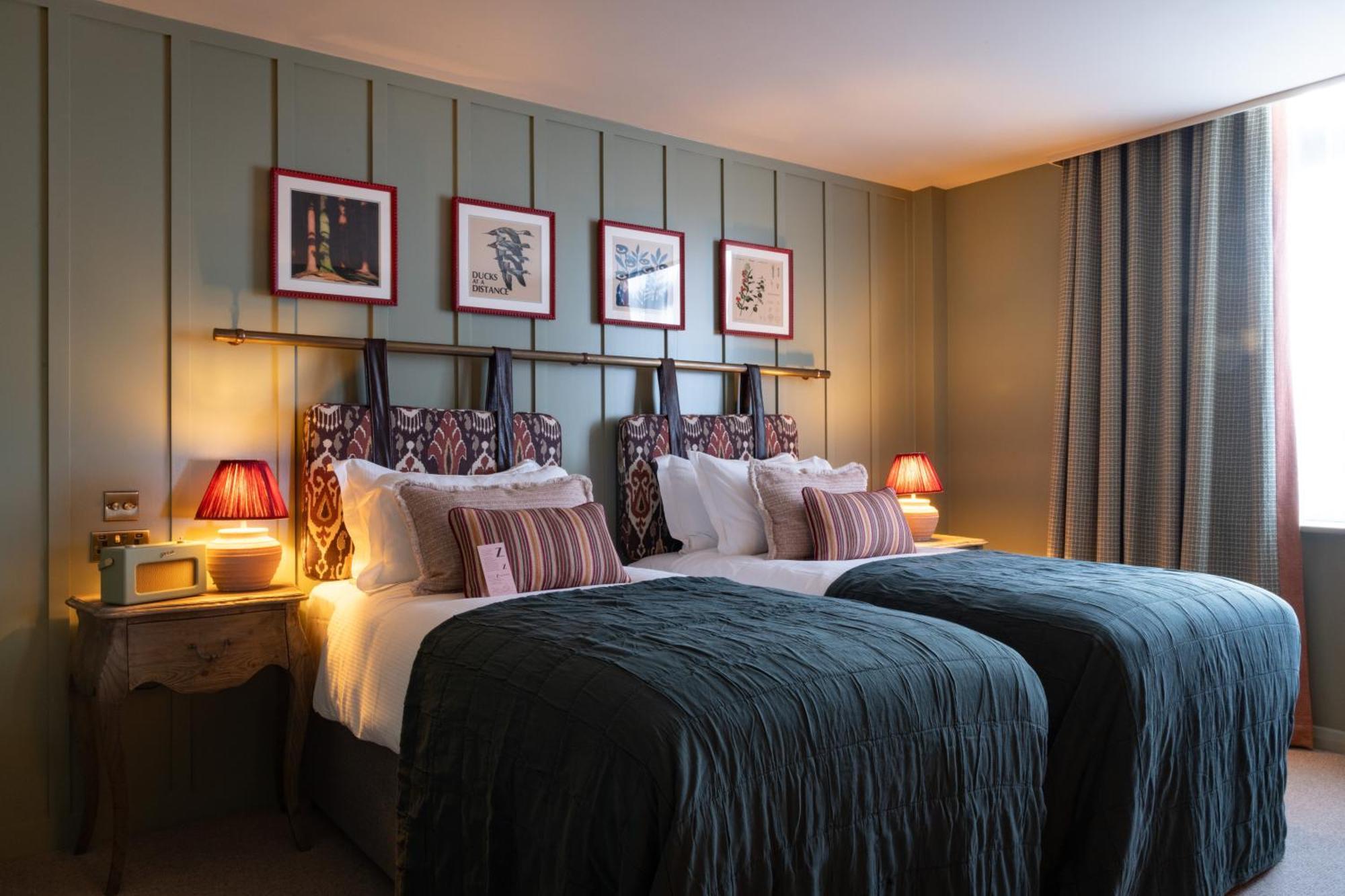 The Royal Forest - A Heartwood Inn Чінґфорд Екстер'єр фото