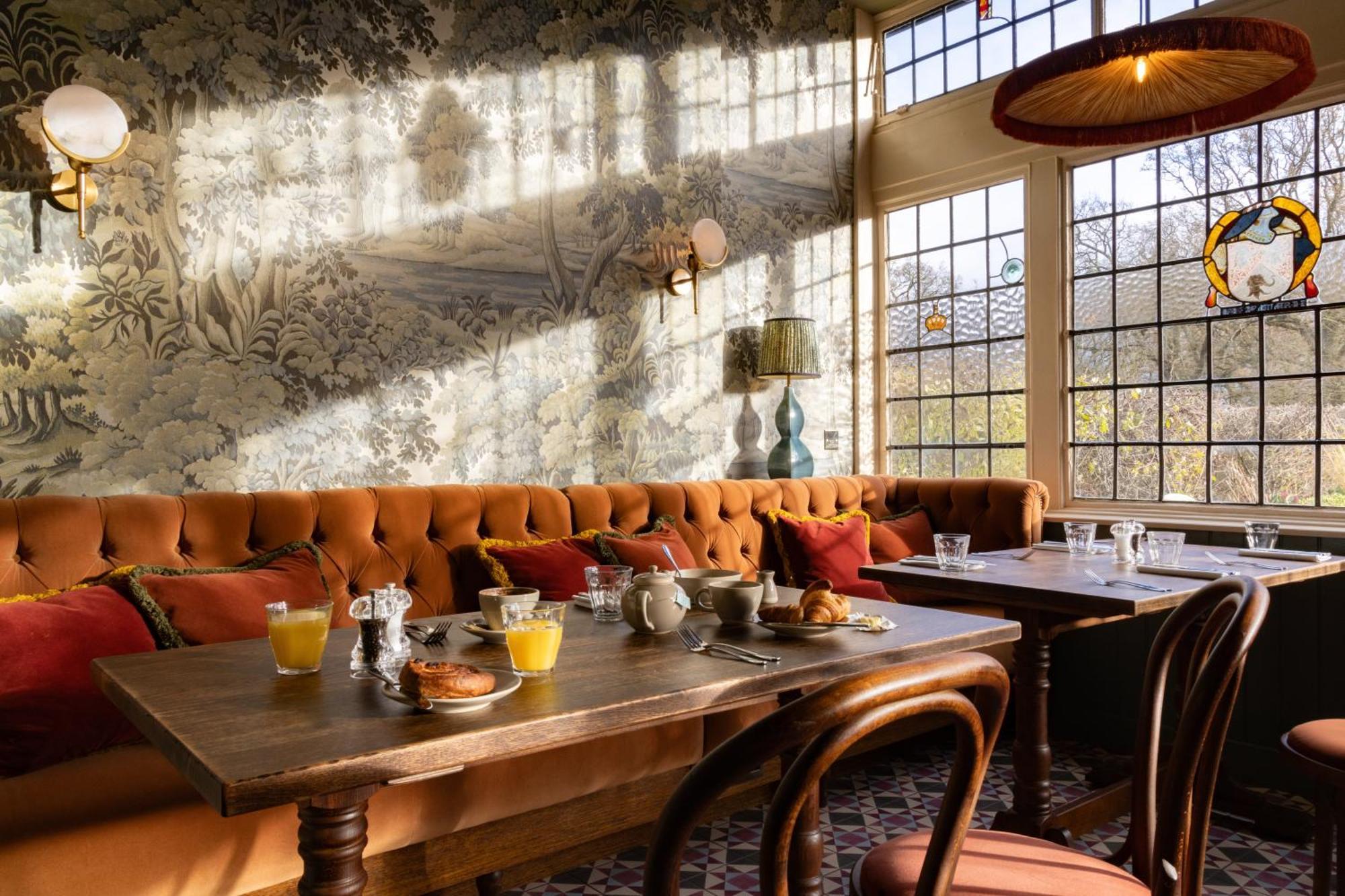 The Royal Forest - A Heartwood Inn Чінґфорд Екстер'єр фото