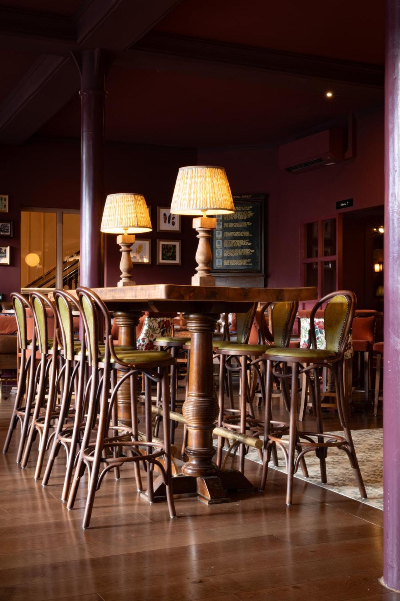 The Royal Forest - A Heartwood Inn Чінґфорд Екстер'єр фото