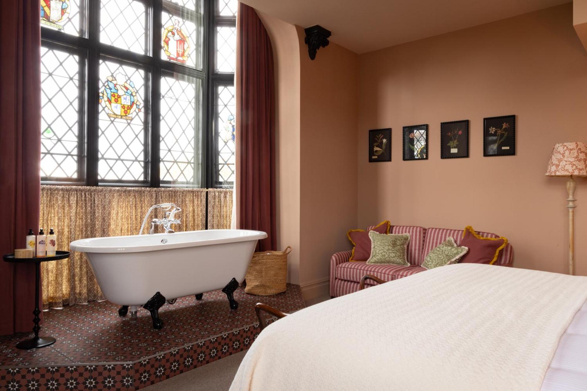 The Royal Forest - A Heartwood Inn Чінґфорд Екстер'єр фото